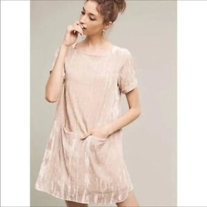 🛍️FLOREAT for ANTHROPOLOGIE‎ Champagne crushed velvet mini shift dress size S.